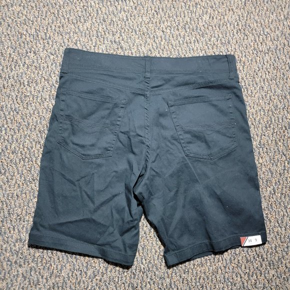 NWT Izod Men's 34 Waist Black Modern Fit 9" Shorts Sportflex Waistband Size 34 - Picture 16 of 16